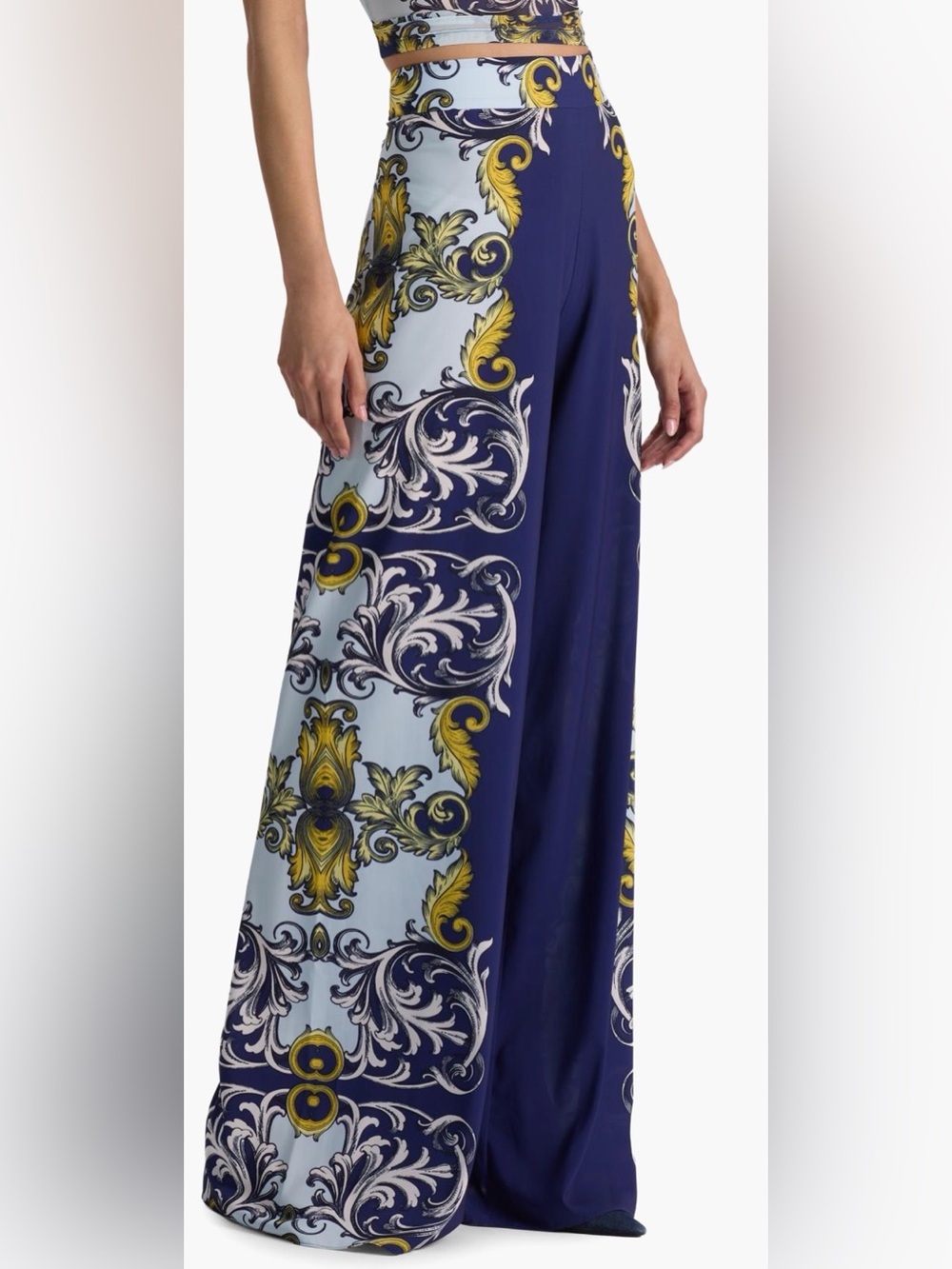 Alice + Olivia Athena Printed Wide-Leg Pants - Picture 4 of 12